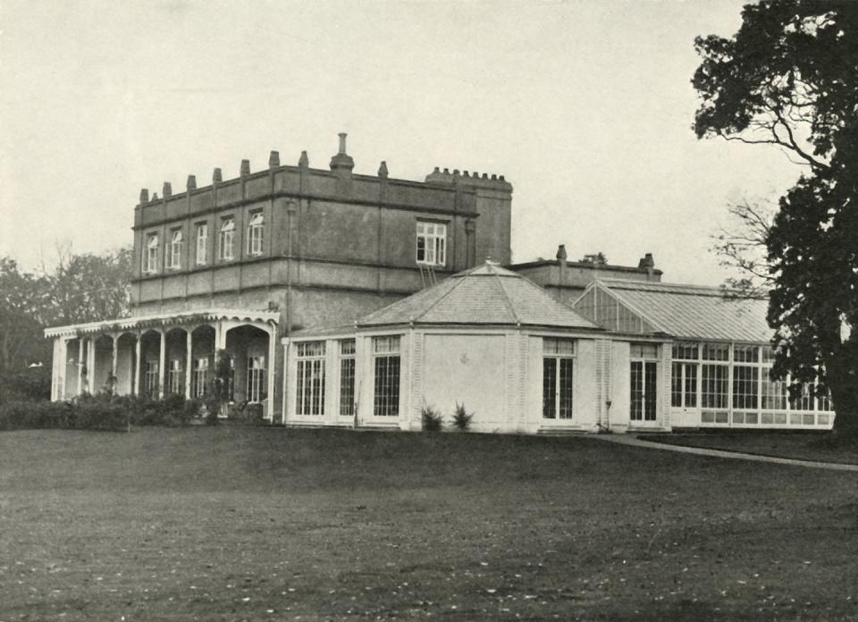 royal lodge