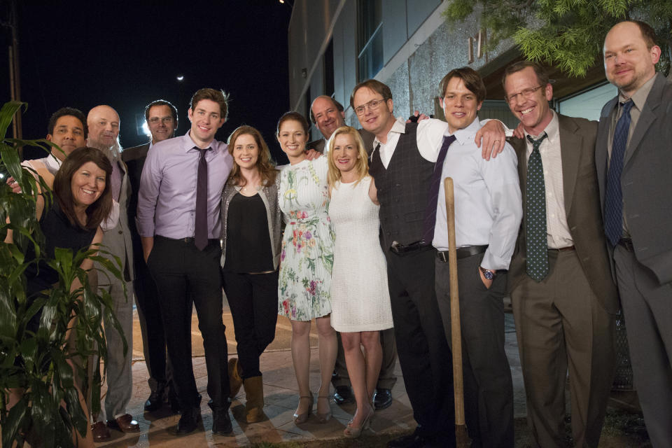 THE OFFICE -- "Finale" Episode 924/925 -- Pictured: (l-r) Kate Flannery as Meredith Palmer, Oscar Nunez as Oscar Martinez, Creed Bratton as Creed Bratton, Andy Buckley as David Wallace, John Krasinski as Jim Halpert, Jenna Fischer as Pam Beesly Halpert, Ellie Kemper as Erin Hannon, Brian Baumgartner as Kevin Malone, Angela Kinsey as Angela Martin, Rainn Wilson as Dwight Schrute, Jake Lacy as Pete, Paul Lieberstein as Toby Flenderson, Mark Proksch as Nate -- (Photo by: Chris Haston/NBCU Photo Bank/NBCUniversal via Getty Images via Getty Images)