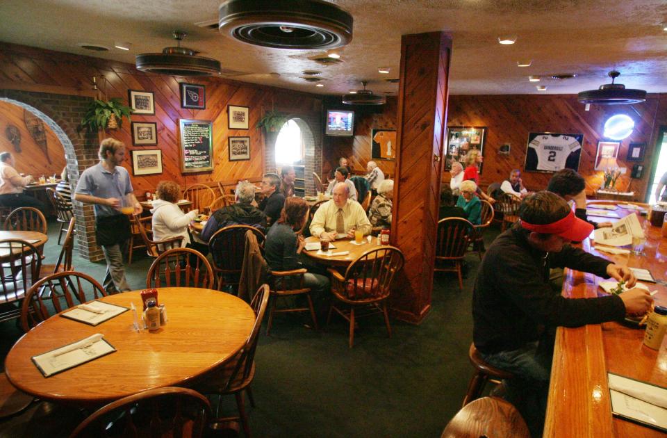 The McCabe's Pub, a neighborhood bar, is serving the lunch crowd April 29, 2008.