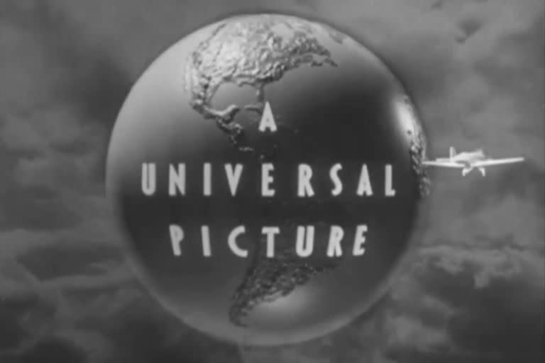 Universal Pictures y su avioneta espacial