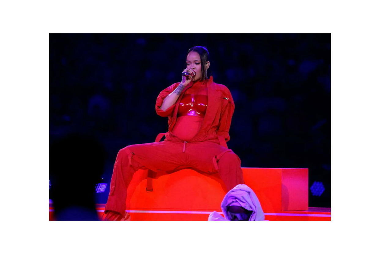 Les tabloïds américains assurent que la chanteuse barbadienne a accouché au début du mois d'août d'un petit garçon.  - Credit:TIMOTHY A. CLARY / AFP