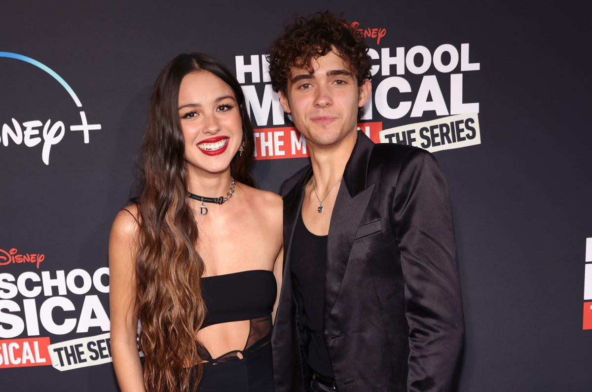 Olivia Rodrigo & Joshua Bassett Reunite on Red Carpet For ‘HSMTMTS