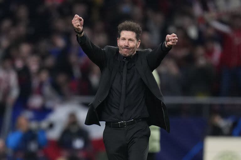 Diego Simeone celebra una victoria fundamental; Atlético de Madrid se clasificó a los cuartos de final tras eliminar a Inter