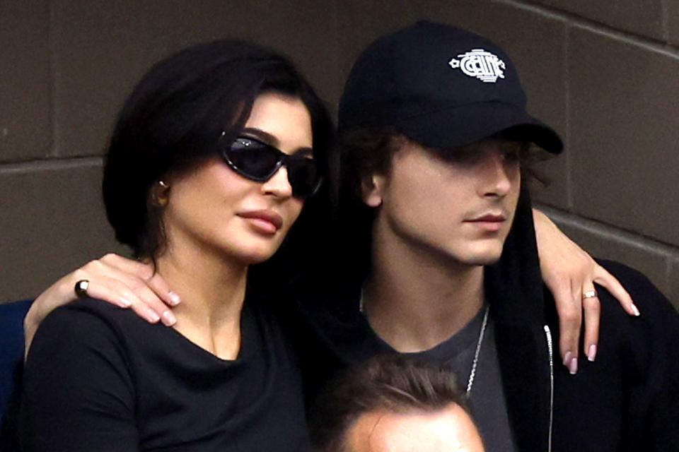 Kylie Jenner Showed ‘No Signs’ of Being Pregnant Amid Rumors