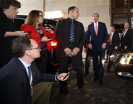 U.S. Secretary of State John Kerry arrives at his hotel in Geneva, November 8, 2013. REUTERS/Jason Reed