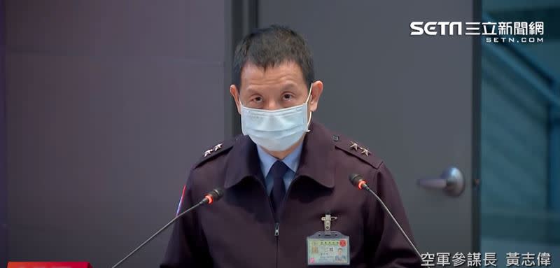 空軍參謀長黃志偉今（25）日在立法院備詢時首度證實，飛官朱冠甍，失事的原因為機械故障。