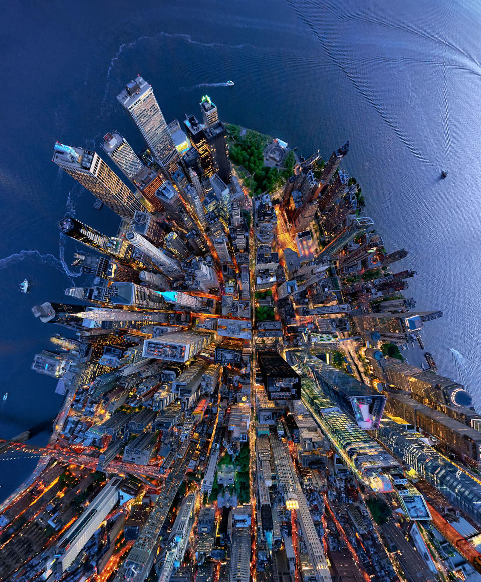 <p>“What amazed me most were the people and the clockwork-like efficiency in which the city functions. I now see New York as a beautiful, living, breathing creature, full of diversity and flavored by millions of individual life stories.” (Photo: Andrew Griffiths/Lensaloft/Caters) </p>