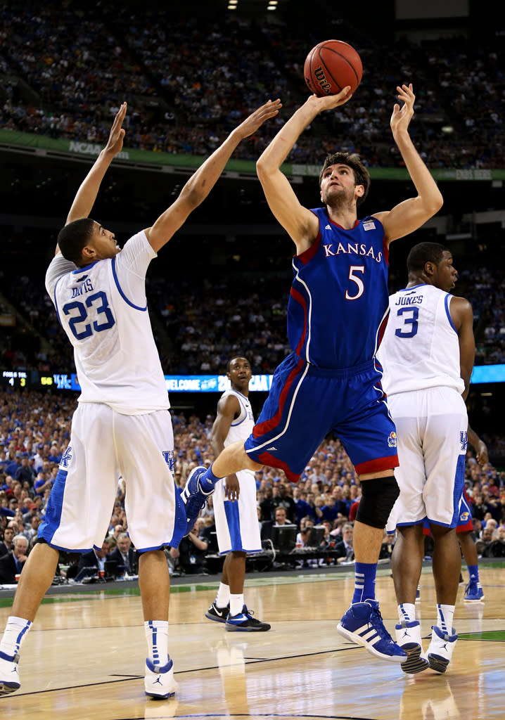 Jeff Withey #5 of the Kansas Jayhawks shoots over Anthony Davis #23 of the Kentucky Wildcats in the second half in the National Championship Game of the 2012 NCAA Division I Men's Basketball Tournament at the Mercedes-Benz Superdome on April 2, 2012 in New Orleans, Louisiana. (Photo by Ronald Martinez/Getty Images)