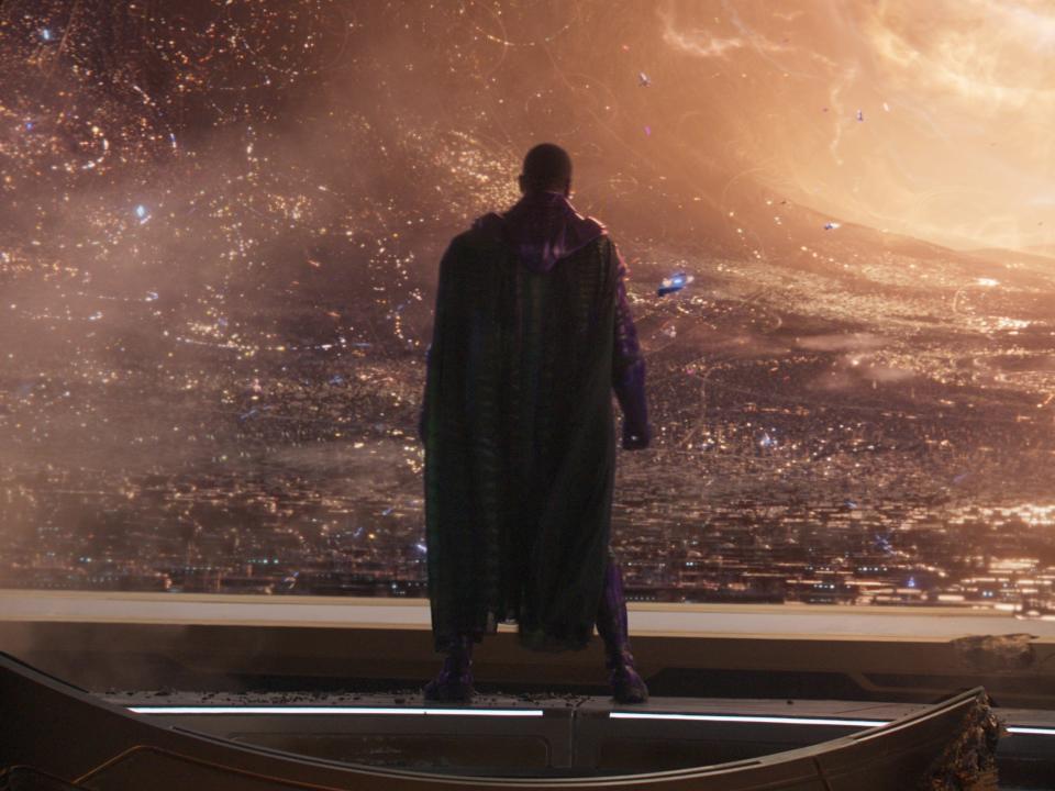 Jonathan Majors as Kang looking at the Quantum Realm.