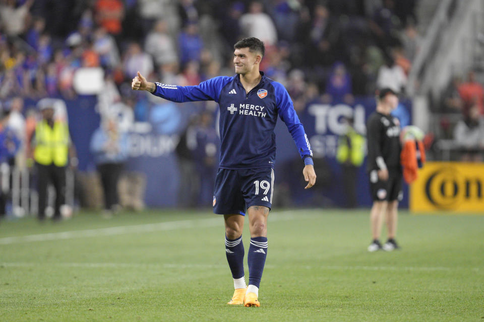 FC Cincinnati's Brandon Vázquez (19) gestures towards supporters following an MLS soccer match against CF Montreal Wednesday, May 17, 2023, in Cincinnati. (AP Photo/Jeff Dean)