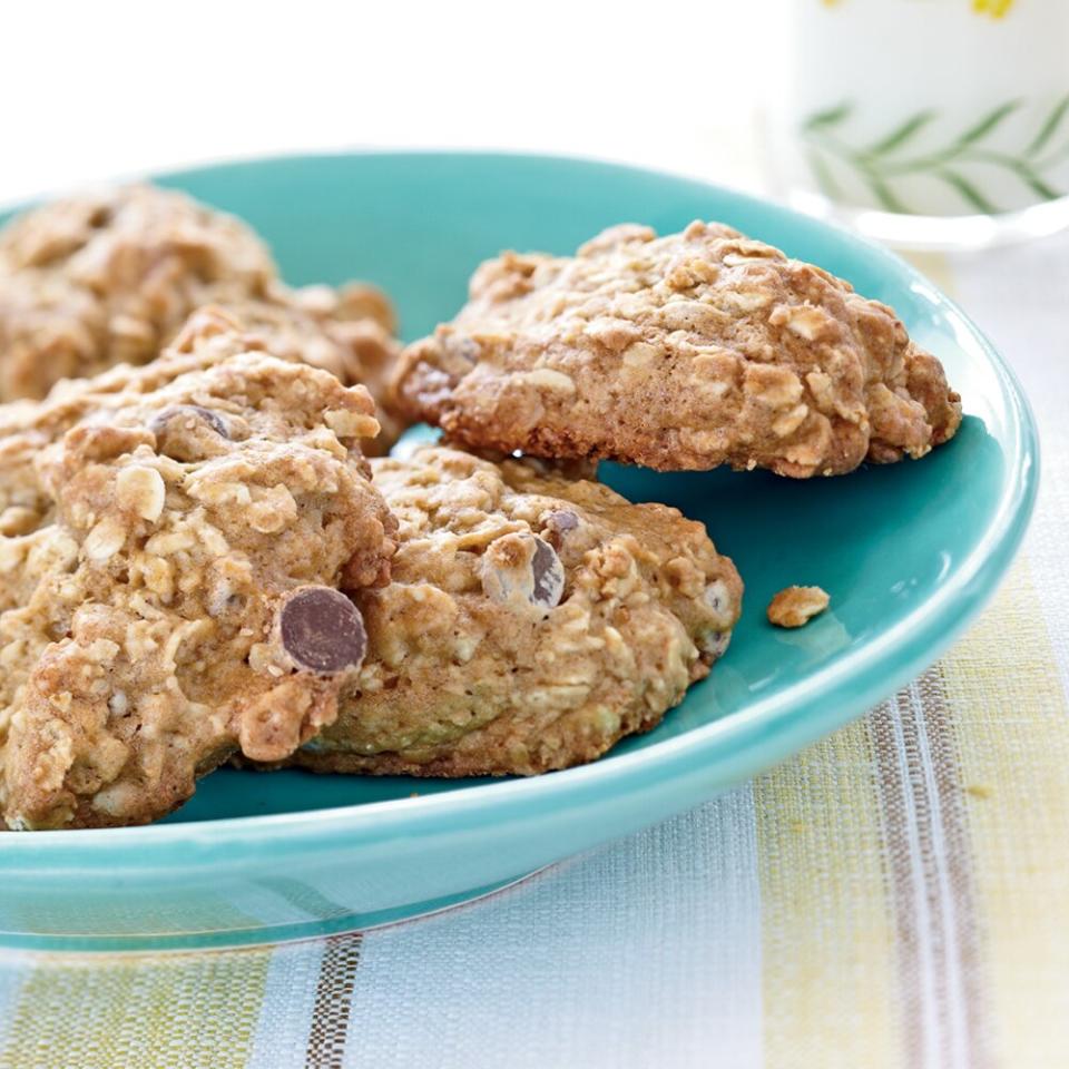 Banana-Oatmeal Chocolate Chip Cookies