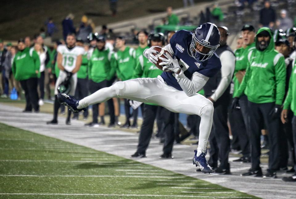 Georgia Southern receiver Khaleb Hood makes a catch at the sideline that was later overruled as incomplete as his foot touched the sideline.