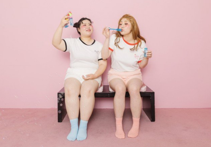 Korean plus-size models are igniting a body-positive movement. (Photo: Twitter/sonyeonce)