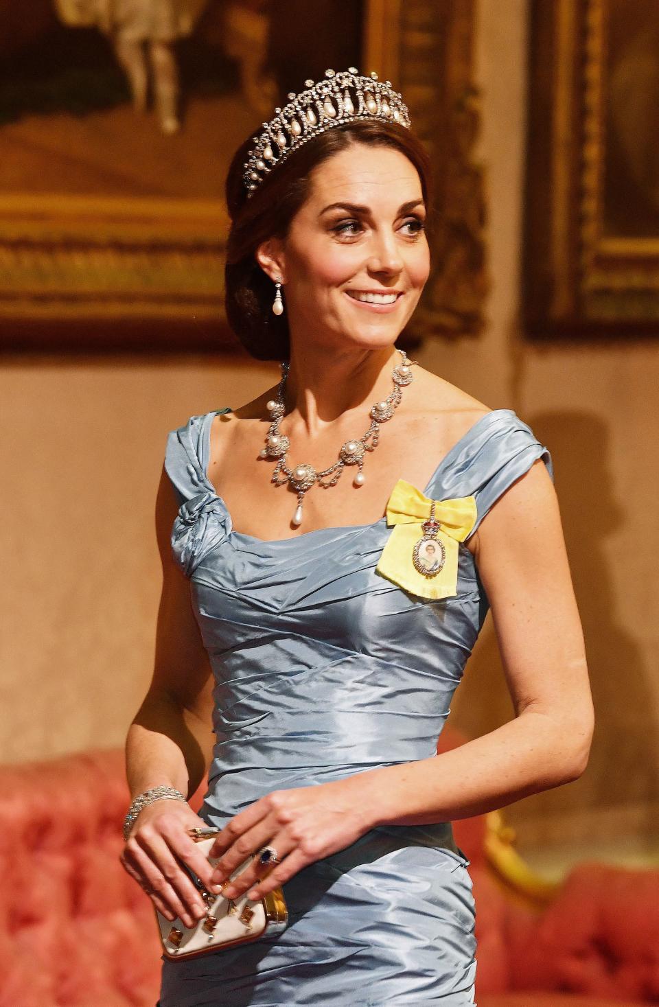 Cambridge Lover’s Knot Tiara: $1-2 million