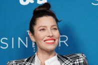 En 2009, alors qu'elle a 27 ans, Jessica Biel pousse un coup de gueule. Elle se plaint de ne pas recevoir de rôles intéressants au cinéma à cause de sa <em>"belle gueule"</em>. Une mise à l'écart blessante, comme elle l'expliquait à Allure à l'époque : <em>"C’est vraiment un problème. Je dois me battre de toutes parts. Je veux juste une opportunité. Si vous n’aimez pas ce que je fais à l’audition, ne m’engagez pas. Mais si vous ne voulez même pas me voir, c’est blessant! Et pourquoi ? Vous ne savez rien de moi"</em>. Depuis, Jessica Biel s'est bien rattrapée. (<em>crédit Getty</em>)