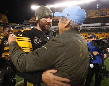 Nov 16, 2017; Pittsburgh, PA, USA; Pittsburgh Steelers quarterback Ben Roethlisberger (7) greets Tennessee Titans defensive coordinator Dick LeBeau (right) after their game at Heinz Field. The Steelers won 40-17. Mandatory Credit: Charles LeClaire-USA TODAY Sports