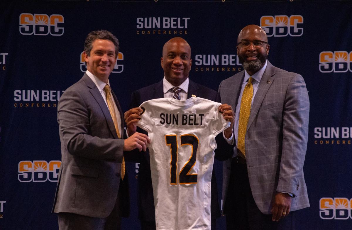 Here's who will win the 2022 Sun Belt Championship and the East and