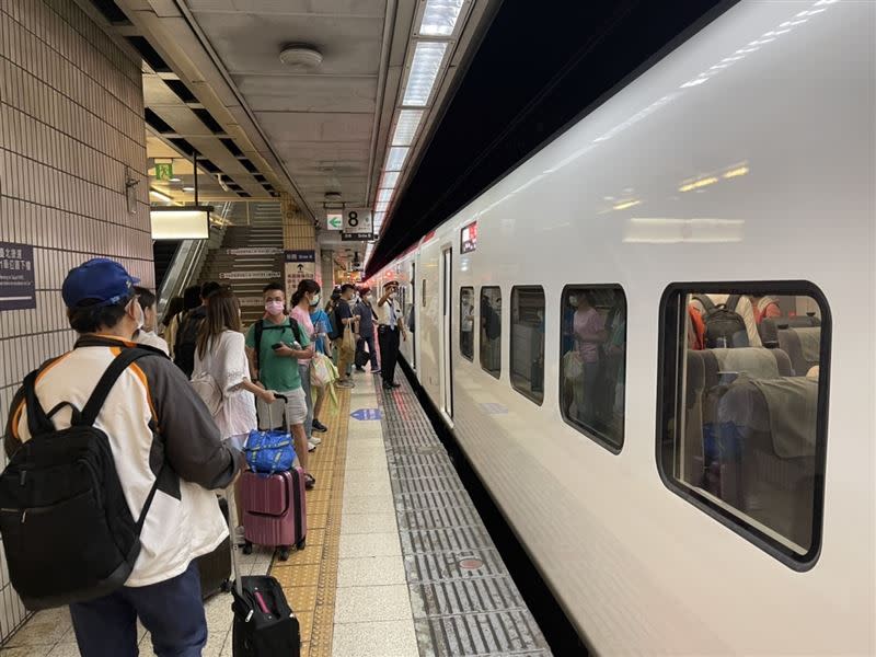 台鐵端午連假車票目前還有空位可訂購。（圖／台鐵局提供）