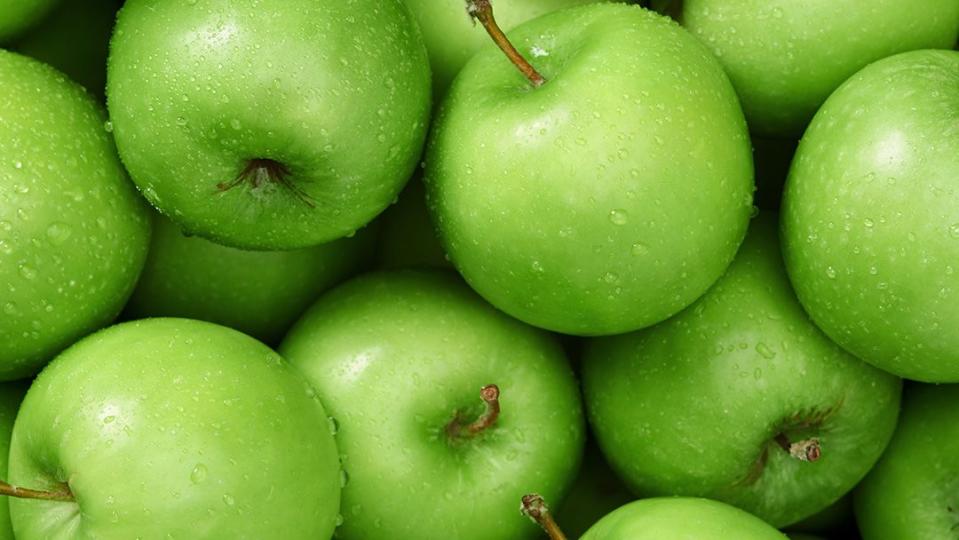 Green granny smith apples