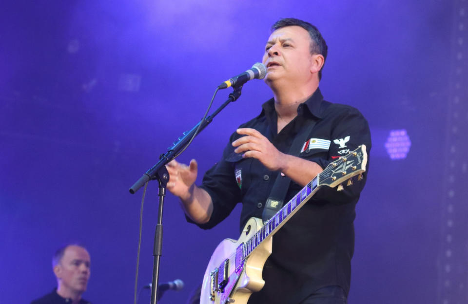 Manic Street Preachers cancel gig after James Dean Bradfield tests positive for COVID credit:Bang Showbiz