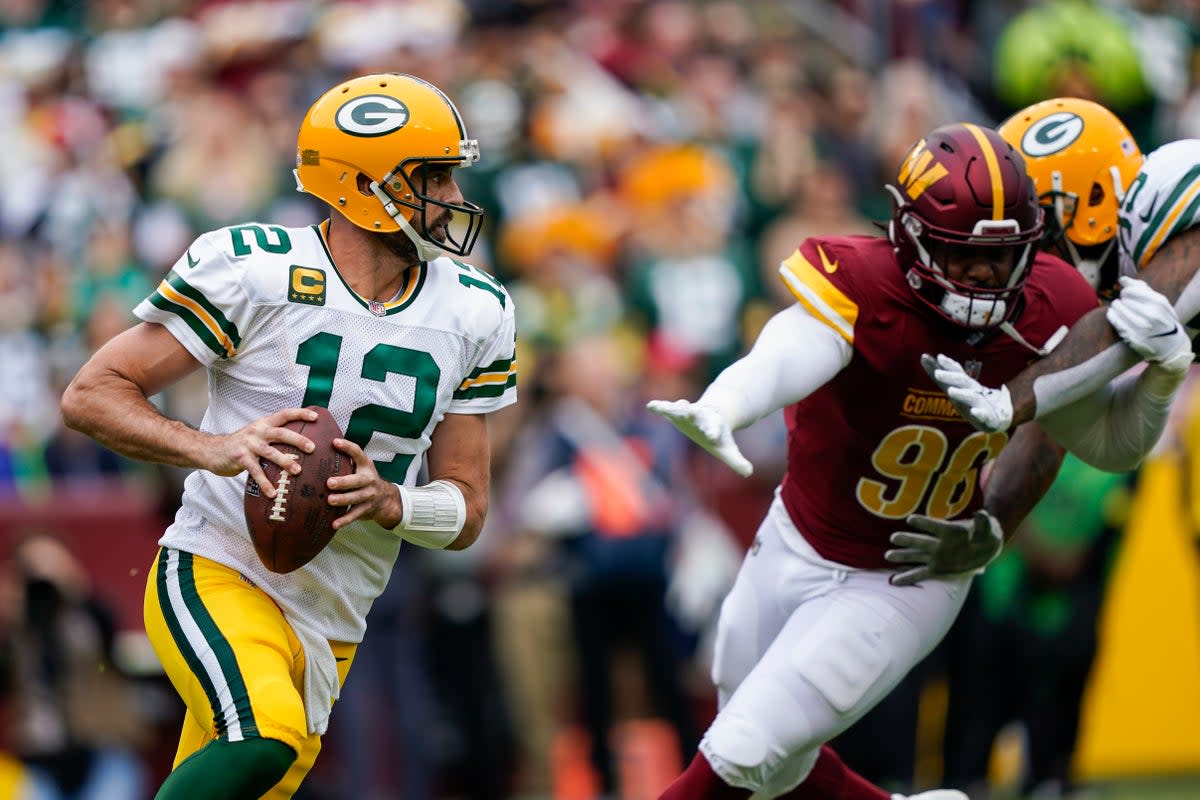 PACKERS-COMMANDERS (AP)