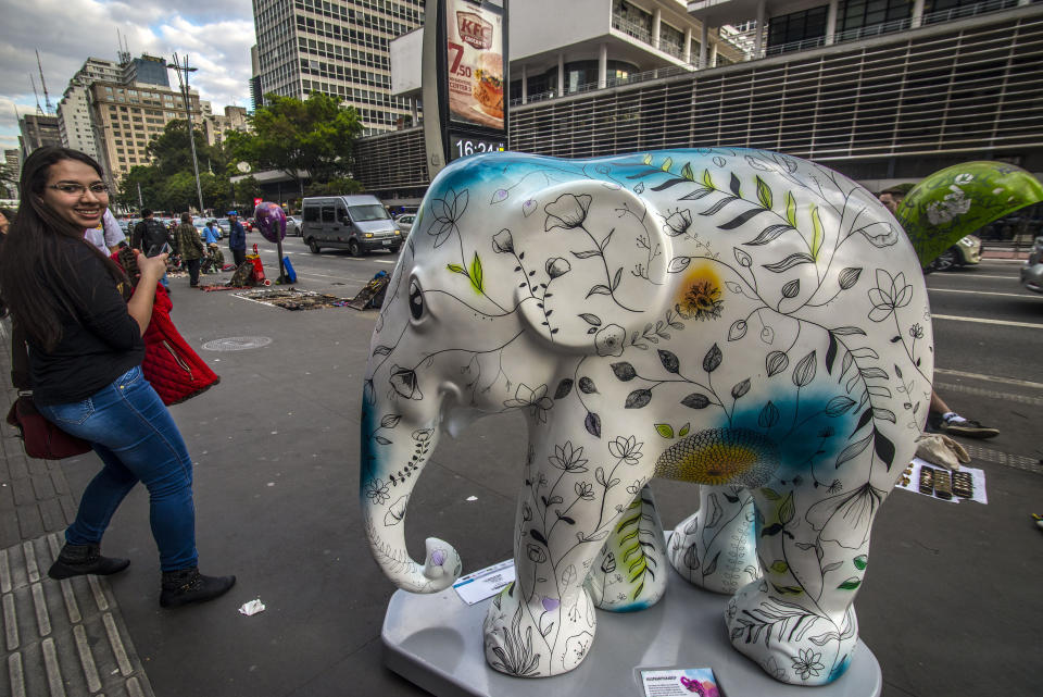 <p>A herd of 85 elephants will spread through the streets of São Paulo from this Tuesday (1st), when the city receives the Elephant Parade on Aug. 1, 2017. (Photo: Sebastiao Moreira/EPA/REX/Shutterstock) </p>