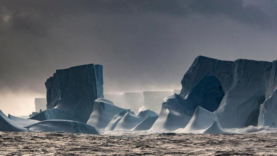 A23a viewed from the Attenborough polar ship