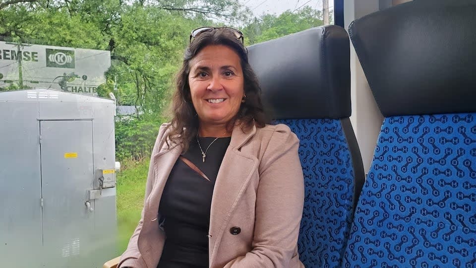 Nancy Belley, general manager of Réseau Charlevoix, said having the hydrogen train on its rails was an extraordinary chance for her company. 