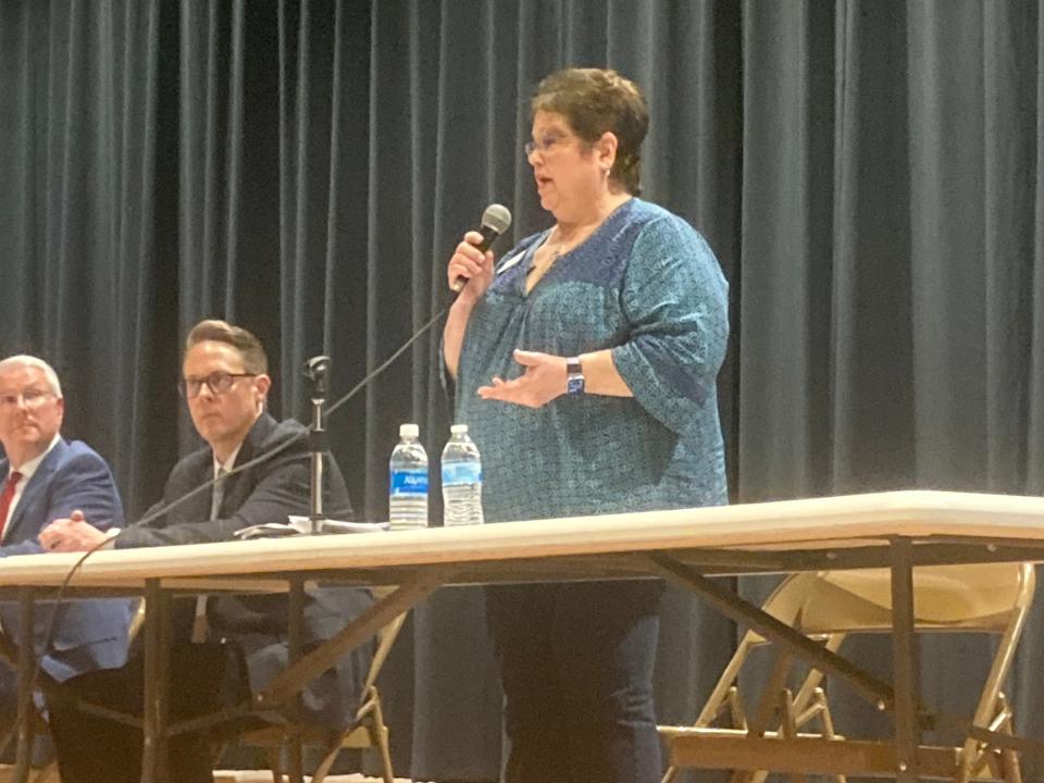 Donna Hopwood, a candidate for the District 186 board of education in Subdistrict 4, makes a point at Tuesday's "Meet the Candidates" forum sponsored by the Springfield Education Association8 at Southeast High School. Hopwood faces incumbent Jeff Tucka and Ken Gilmore in the April 4 consolidated election.