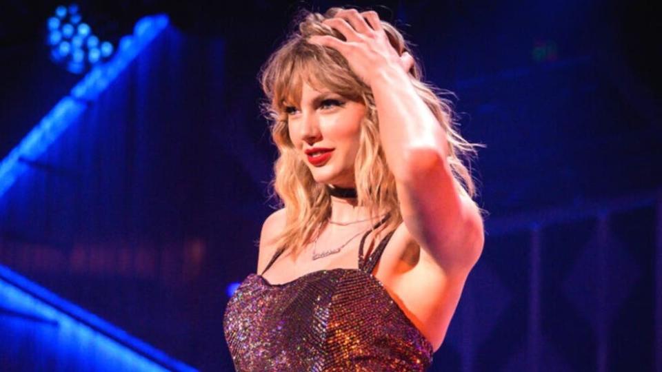 How Real Estate Helped Taylor Swift Become A Billionaire