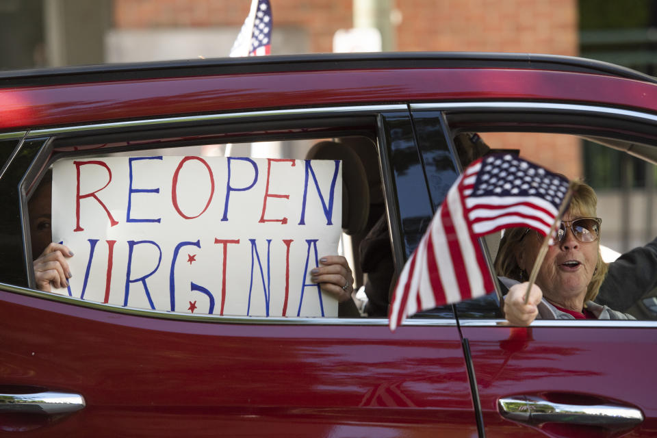 Protestas para exigir la reapertura de la economía en el estado de Virginia. (Foto: Tom Williams/CQ-Roll Call, Inc via Getty Images)