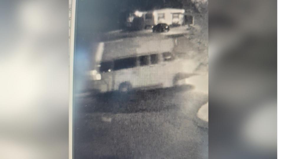 The Lincoln County Sherriff's Office is looking for the pictured van.