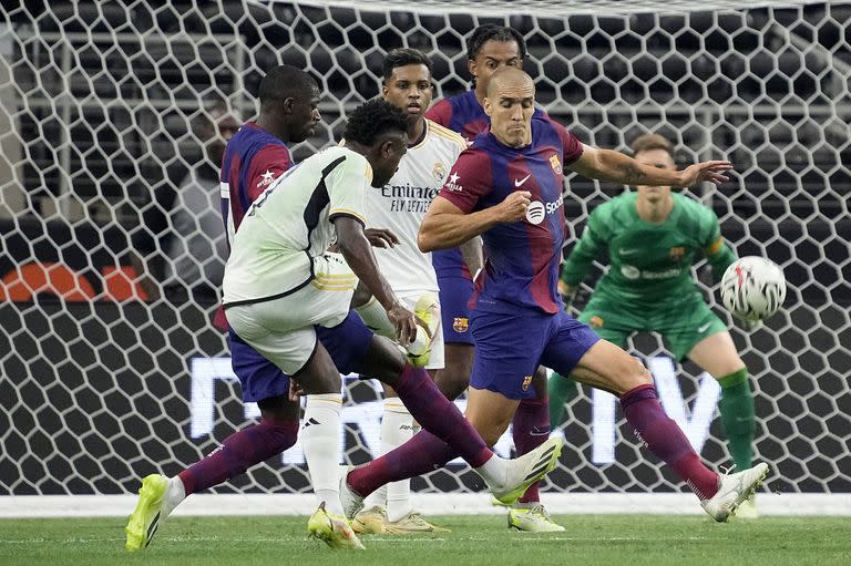 Barcelona y Real Madrid se enfrentarán en un nuevo capítulo del superclásico español, por la liga.