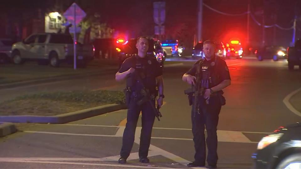 A heavy police presence can be seen at an Apopka apartment complex.