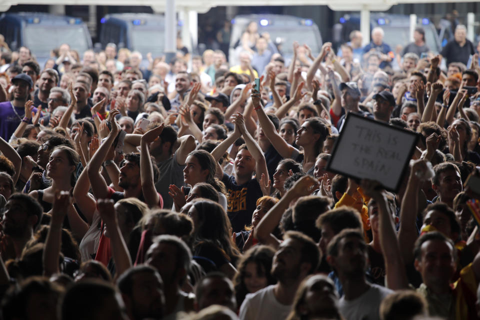 (AP Photo/Emilio Morenatti)