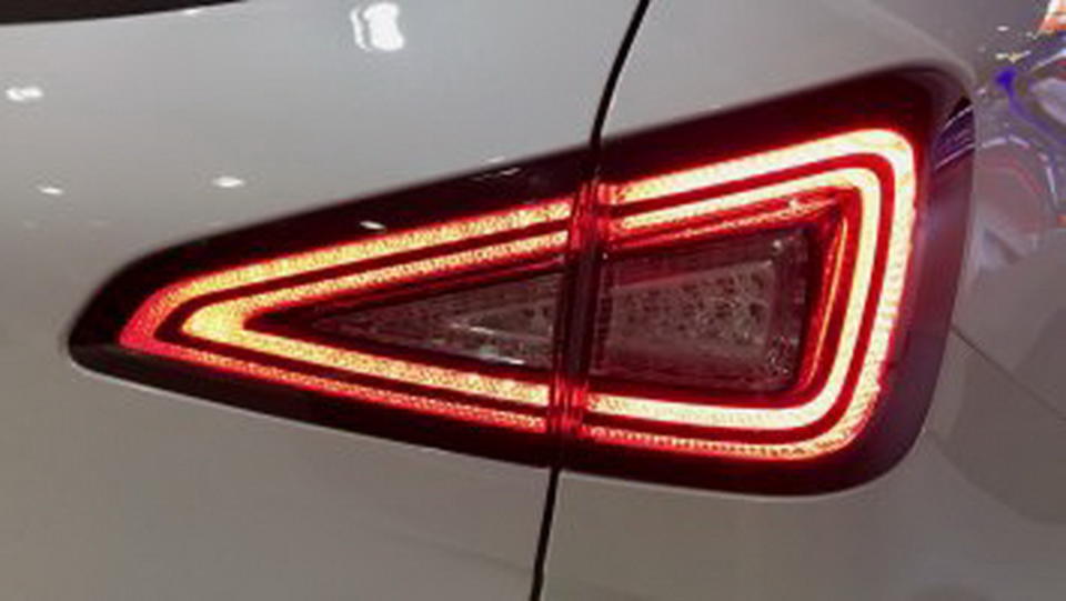 <em>圖 / 2019 Hyundai Nexo尾燈面積相當小，視覺上簡單俐落，裡頭可見清晰複雜的紋理。</em>