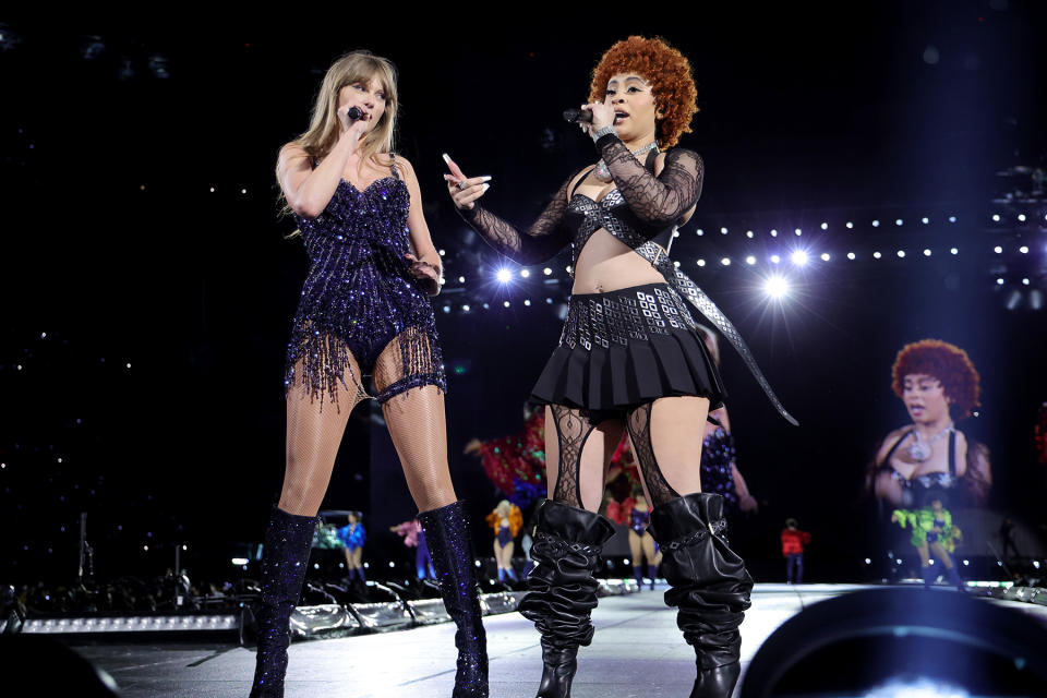 EAST RUTHERFORD, NEW JERSEY - MAY 26: EDITORIAL USE ONLY Taylor Swift and Ice Spice perform onstage during  "Taylor Swift | The Eras Tour" at MetLife Stadium on May 26, 2023 in East Rutherford, New Jersey. (Photo by Kevin Mazur/TAS23/Getty Images for TAS Rights Management)