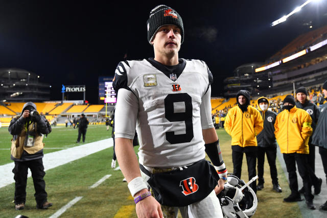 See it: Joe Burrow reports to Bengals training camp amid contract