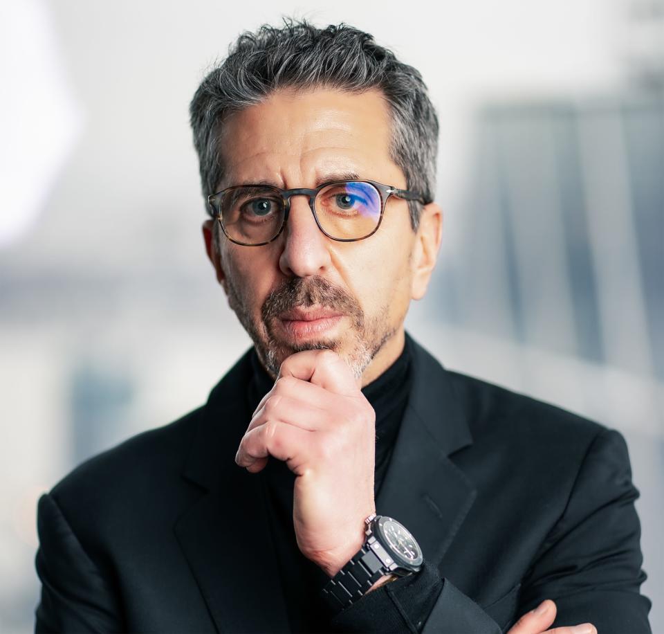 Jason Flom, the Founder and CEO of Lava Records, and Lava Media, LLC, and the former chairman and CEO of Atlantic Records and Virgin Records, will receive the Muhammad Ali Lifetime Achievement Award.