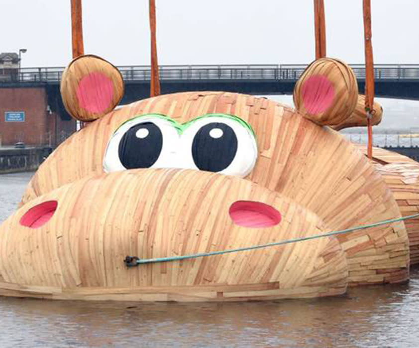 Hippo on the Thames