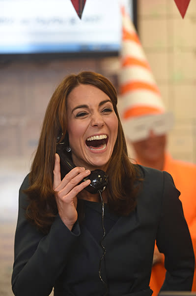 kate-middleton-phone1-