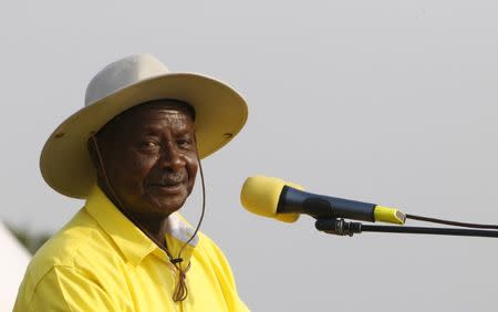 FILE PHOTO: Uganda's President and ruling party National Resistance Movement (NRM) presidential candidate Yoweri Museveni speaks during a campaign rally in capital Kampala February 11, 2016 ahead of the February 18 presidential election. REUTERS/James Akena/File Photo