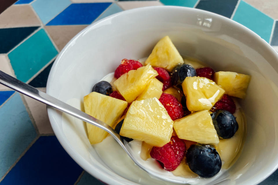 Bowl of fruit