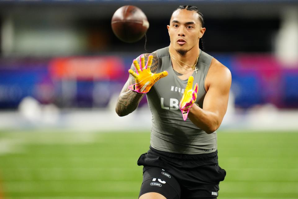 Feb 29, 2024; Indianapolis, IN, USA; Notre Dame linebacker Marist Liufau (LB19) works out during the 2024 NFL Combine at Lucas Oil Stadium. Mandatory Credit: Kirby Lee-USA TODAY Sports