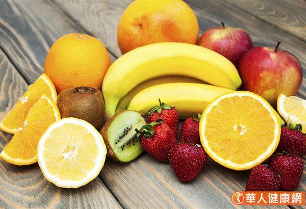 澳洲蒙納許大學研發低腹敏飲食APP，幫助患者容易查詢低腹敏的食物，例如草莓、奇異果、鳳梨等。