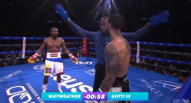 Floyd Mayweathers Exhibition Fight Against John Gottis Grandson Ends In Chaos And A Brawl 6835