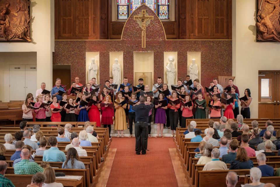 Pittsburgh-area chamber choir Voces Solis will perform in Aliquippa.