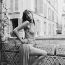 <p>L’actrice et chanteuse Jane Birkin en 1971. Son style était tellement emblématique qu’il a inspiré le très convoité sac Birkin. (Photo : Getty Images) </p>