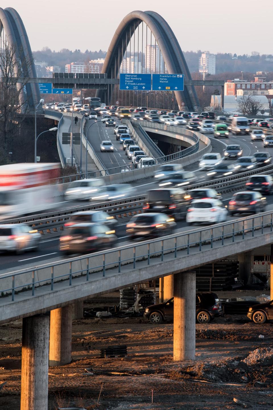 Das große Zittern bei deutschen Dieselfahrern dürfte einen neuen Höhepunkt erreicht haben: Das Bundesverwaltungsgericht hat entschieden, dass deutsche Städte Fahrverbote für Dieselautos verhängen können.