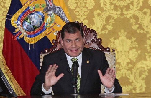 Correa ha acusado de infantilismo a quienes se oponen al desarrollo petrolero y la minería (AFP)